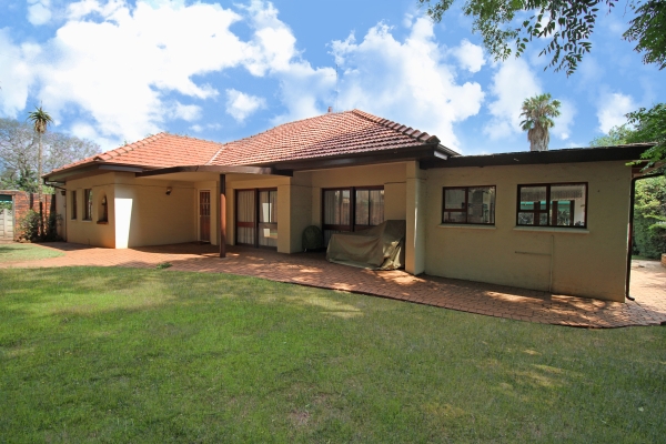 3 Bedroom House on Auction in Cyrildene